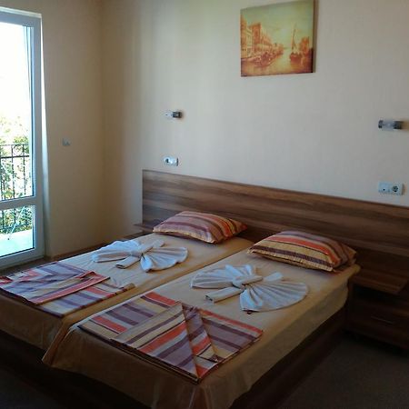 Fits Guest House Primorsko Luaran gambar